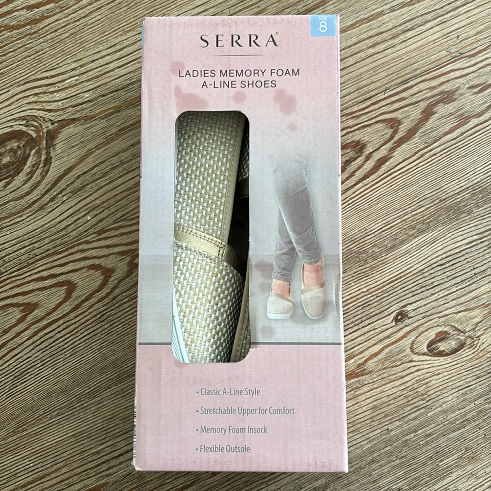 NWT Serra Slip On Shoes size 8